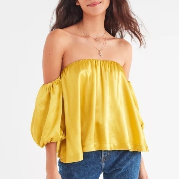 Urban Outfitters Mustard Satin Off-Shoulder Blouse Small - Picture 1 of 11
